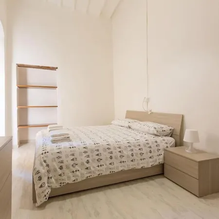 Via Della Viola Apt *